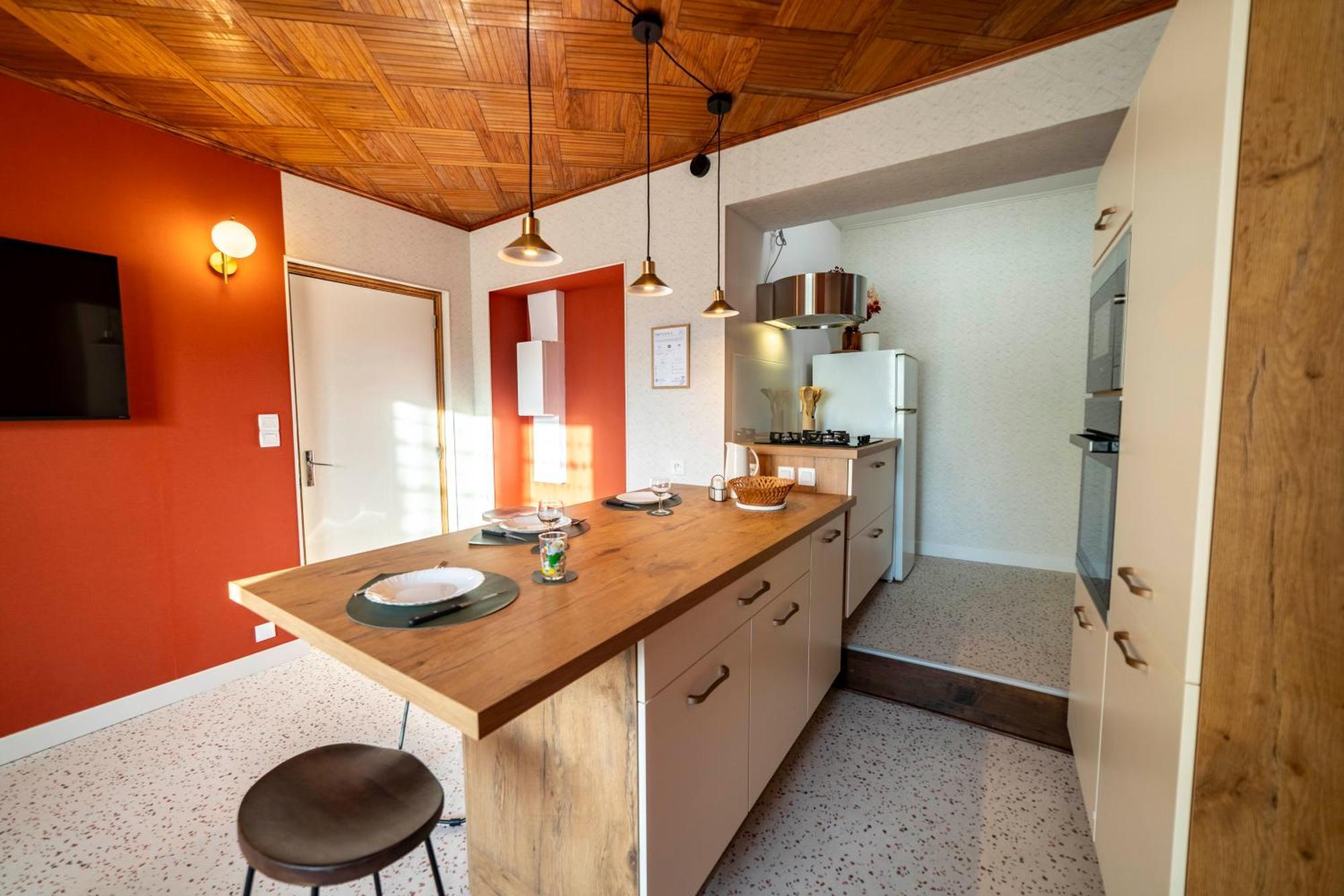 Appartement Cosy Au Coeur Du Village - Le Segala Montbazens Esterno foto