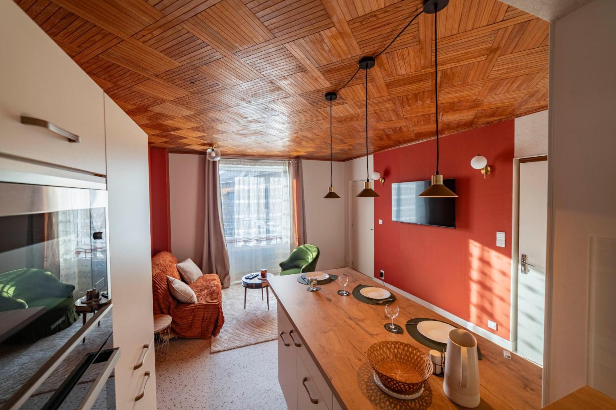 Appartement Cosy Au Coeur Du Village - Le Segala Montbazens Esterno foto
